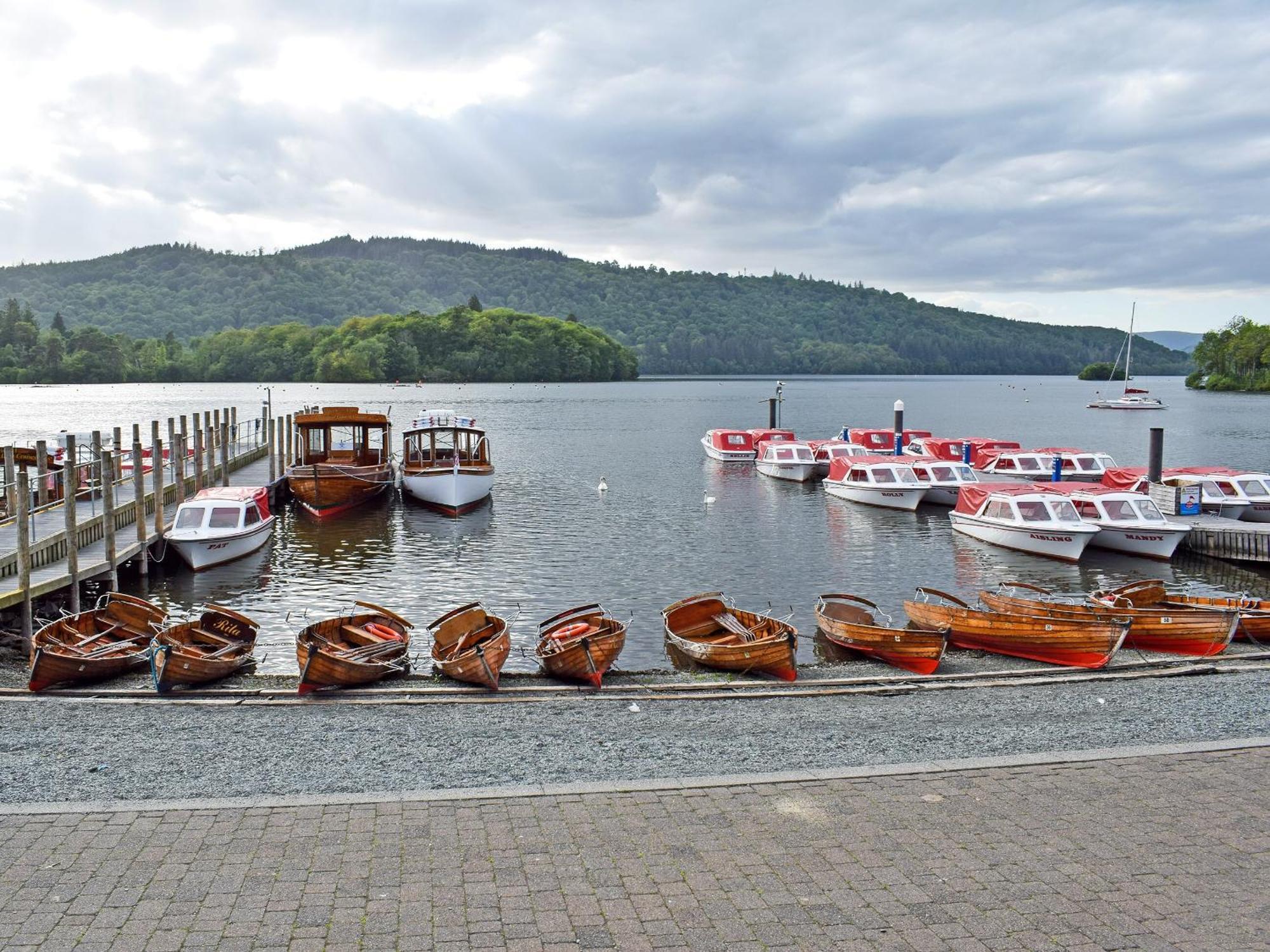 Strawberries And Cream Villa Bowness-on-Windermere Exterior photo